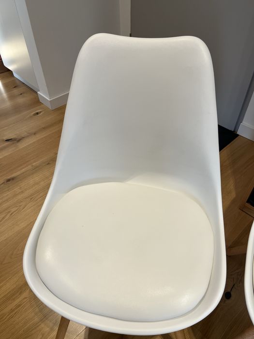 Krzesła Jysk Kastrup biały / naturalny dąb