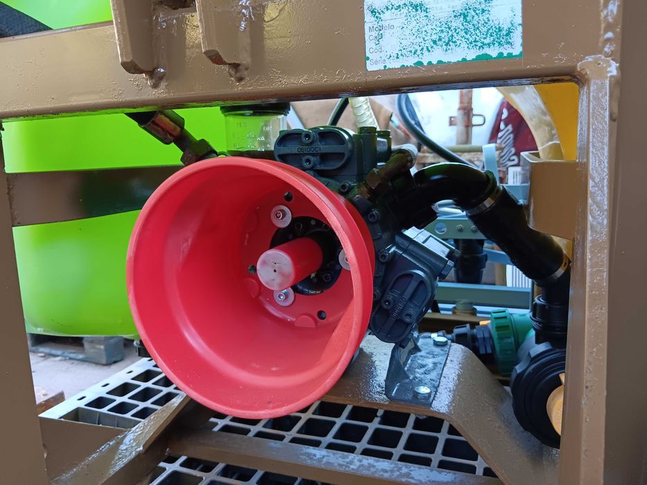 Pulverizador Rocha 400L,