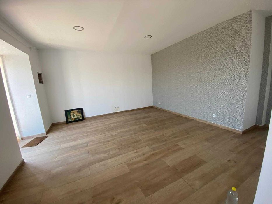 Espaço comercial no Dafundo