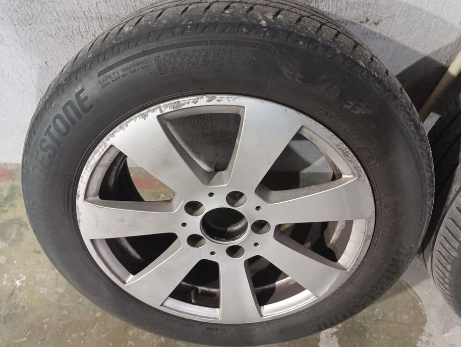 Jantes originais Mercedes 16" com pneus 205/55 R16