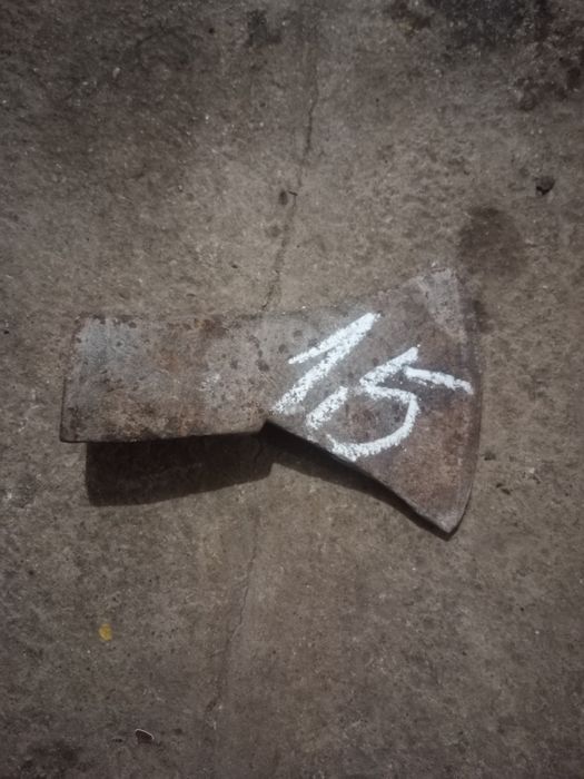Siekiera 1,5 kg z czasów PRL.