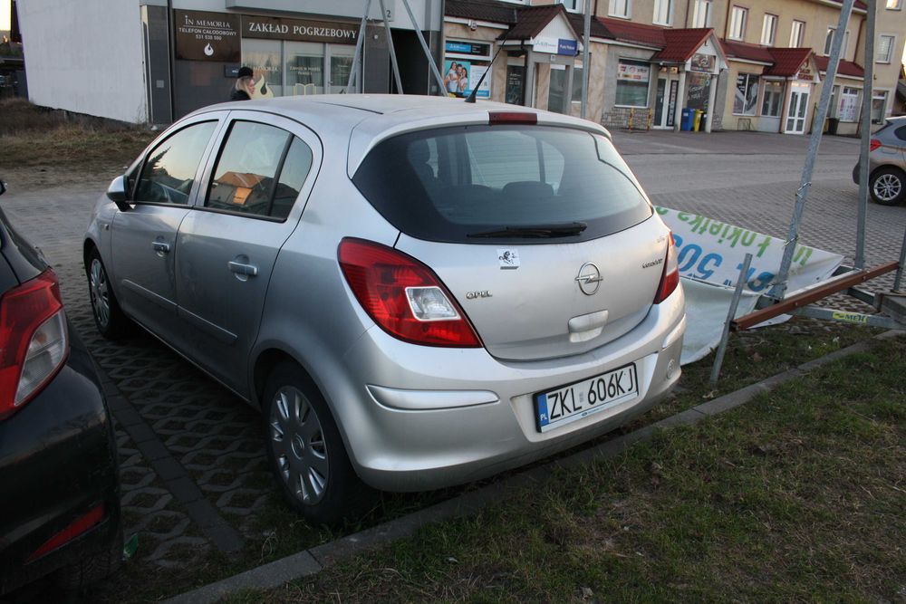 Opel corsa D 1.2benz.,2007r,5drzwi,ładny