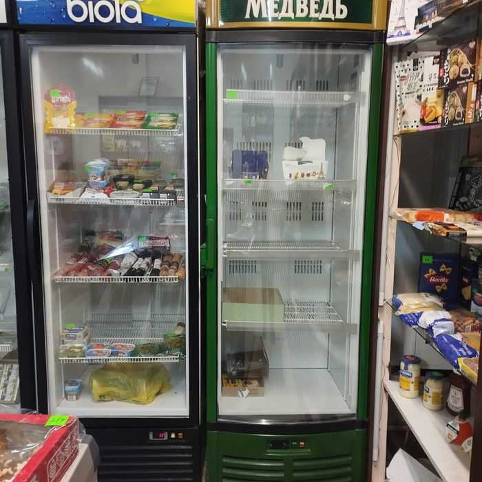 Холодильная ларь( холодильник витрина)