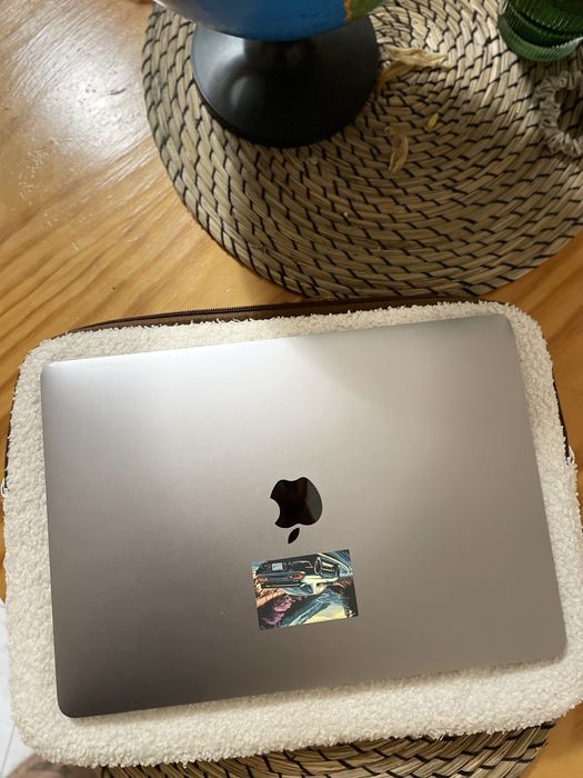 MacBook Pro M1 14pol