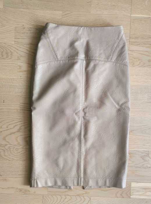Spodnica z ekoskory ZARA/ спідниця-олівець