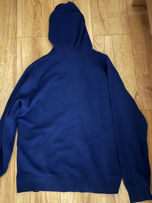 Bluza rozpinana.