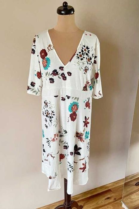 Xxl 44 42 biala sukienka floral modna midi 7/8 plus size +size