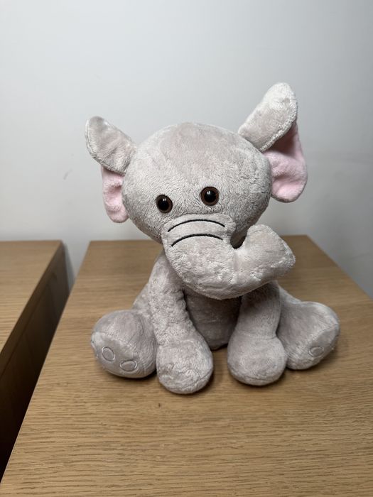 Prateleira suspensa C/ 3 peluches