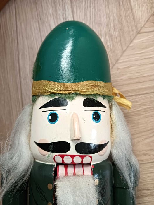 Dziadek drewniany do orzechów figurka żołnierz