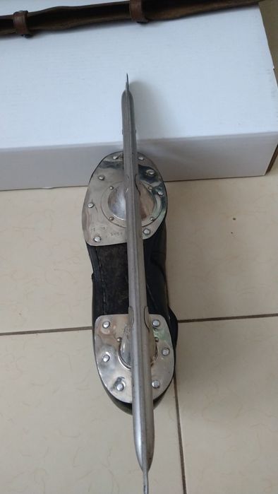 Конькобежные коньки.