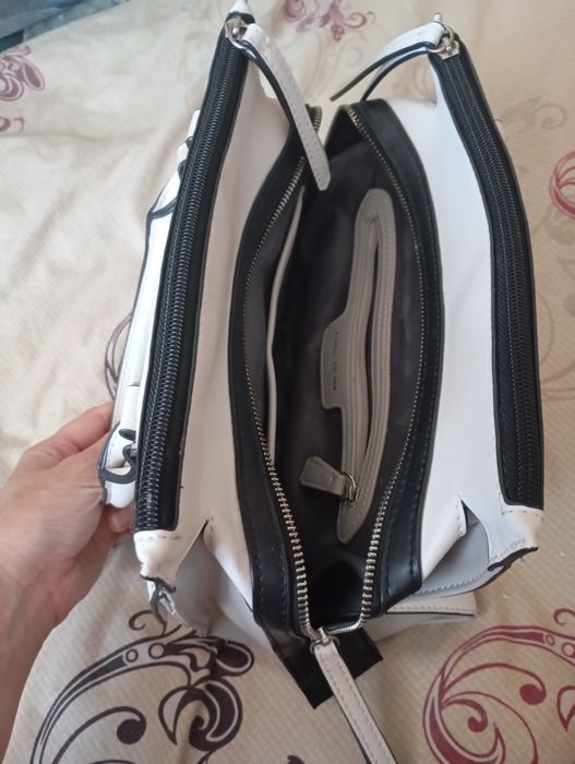 Сумка бренду Fiorelli