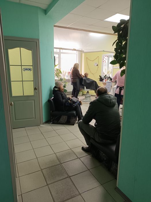 Оренда робочого місця перукаря