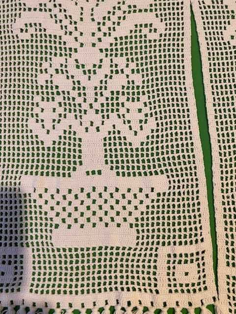 2 Lindos pares de cortinas brancas de crochet