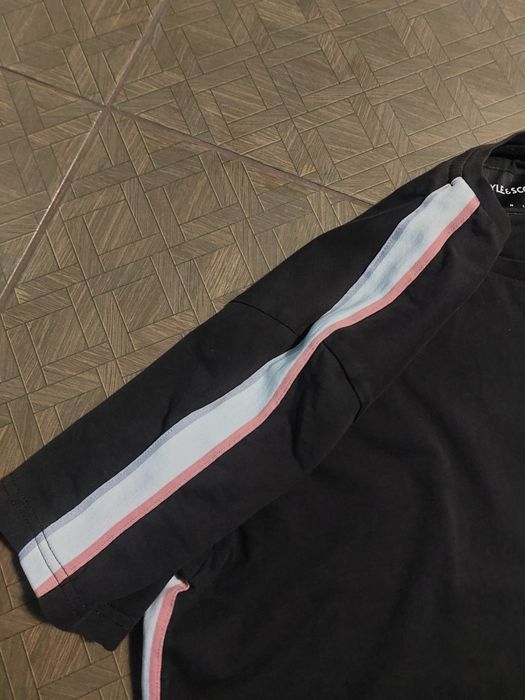 Чорна футболка Lyle&Scott