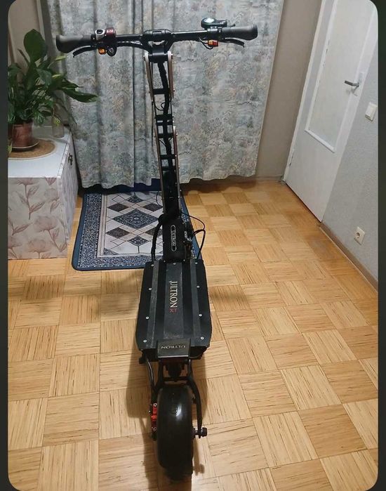 Електросамокат Ultron XT