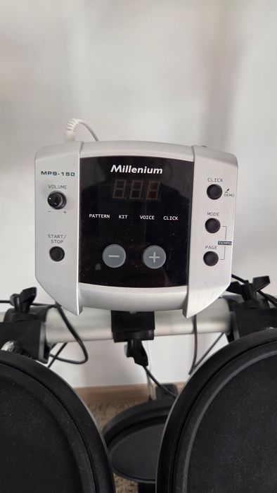 Bateria Eletrónica Millenium MPS-150 – Muito Bom Estado
