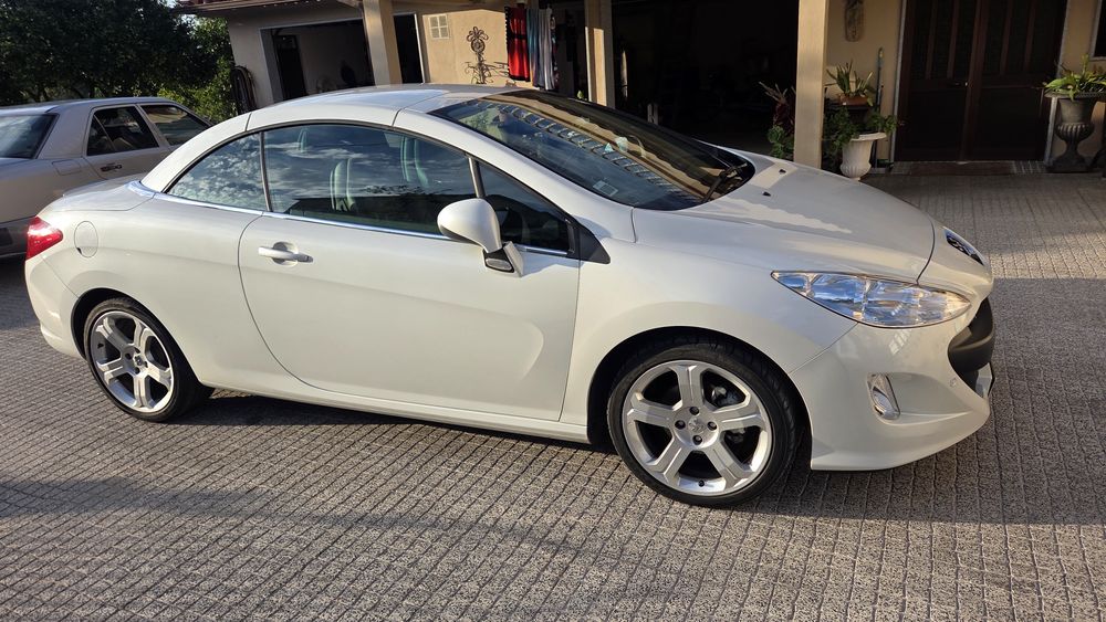 Pegeout 308 CC em ótimo estado de conservação com apenas 48.000 km de único dono.