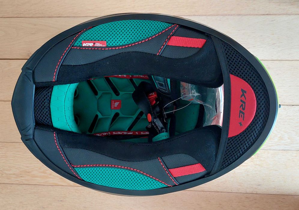 MT KRE+ Snake Carbon - Capacete Integral de competição (100% novo!)