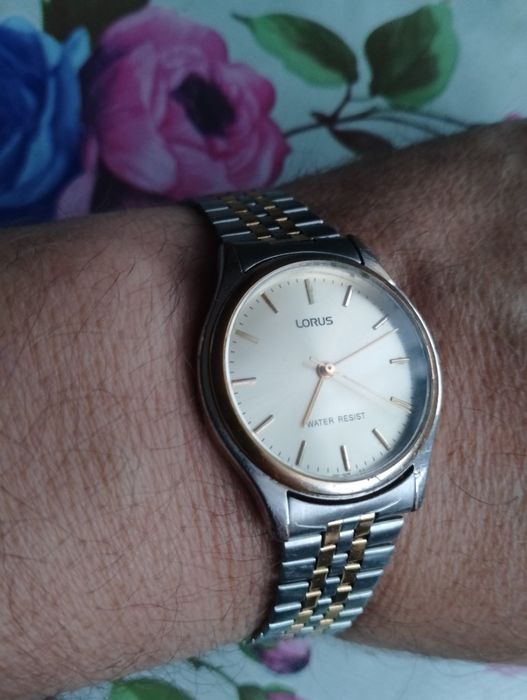 Lorus v501-8B60 .(Seiko)