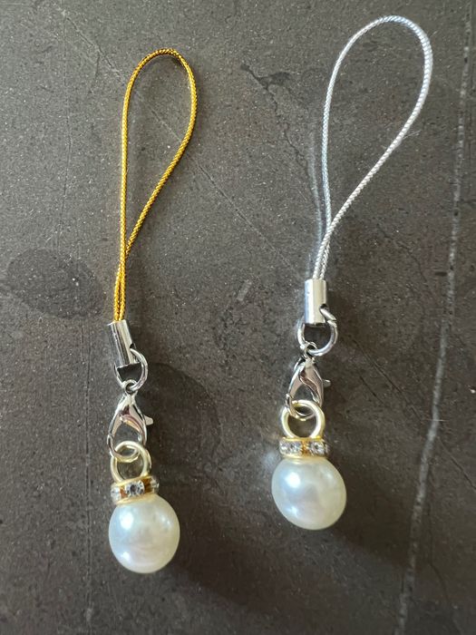 Брелок прикраса для мобільного телефону