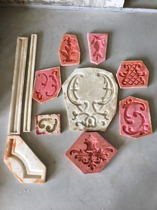 Продам комплект форм для ліпнини.