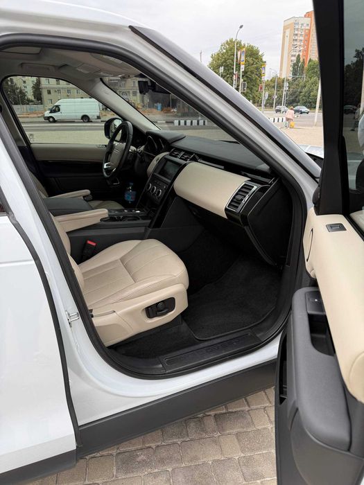 Land Rover Discovery V