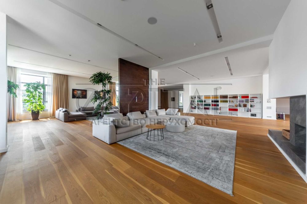 Ексклюзивна  VIP Резиденція свій парк, озеро, Обухівський район