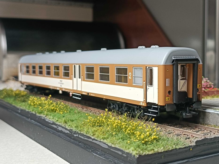609A wagon h0 ROBO 272311
