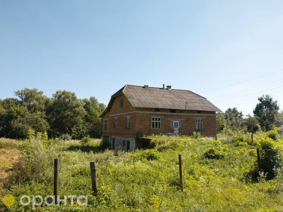 Продаж ділянки з будинком 50 сот. с. Миролюбівка