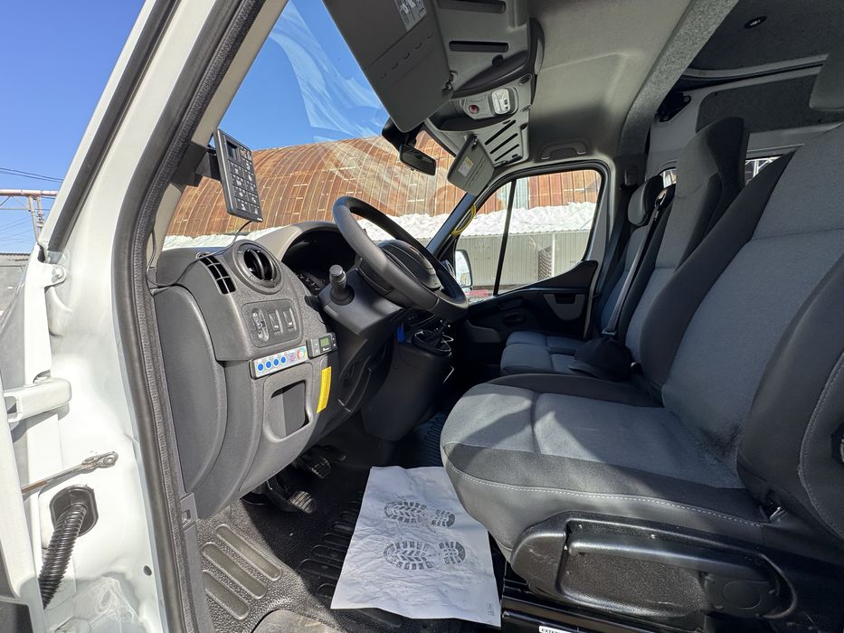 Renault  Master пасажир 8+1