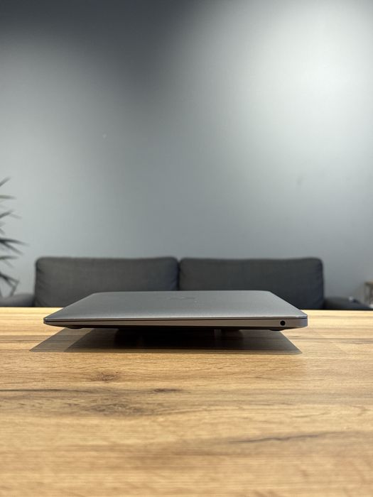 MacBook Air 13 2020 M1 16/256gb 8/7gpu !! Гарантія від магазину !!