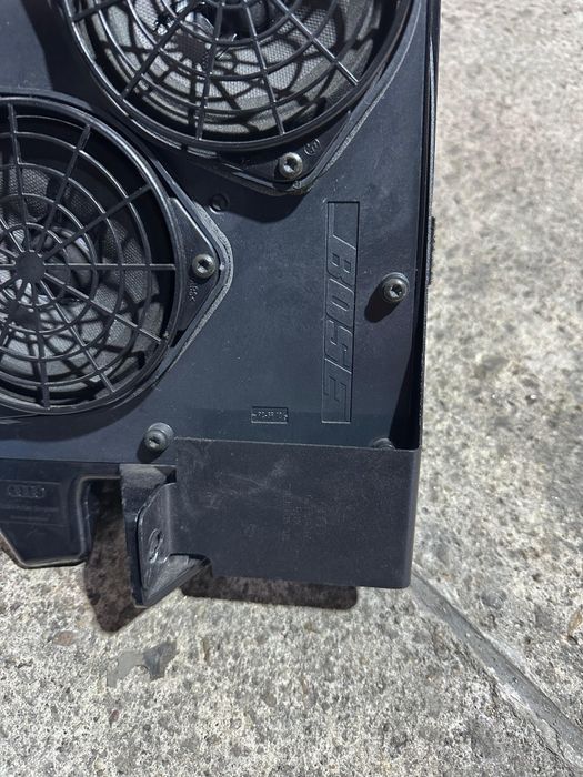 Subwoofer Bose a3 8l com caixa de discos