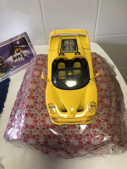 Carro de coleção Ferrari.