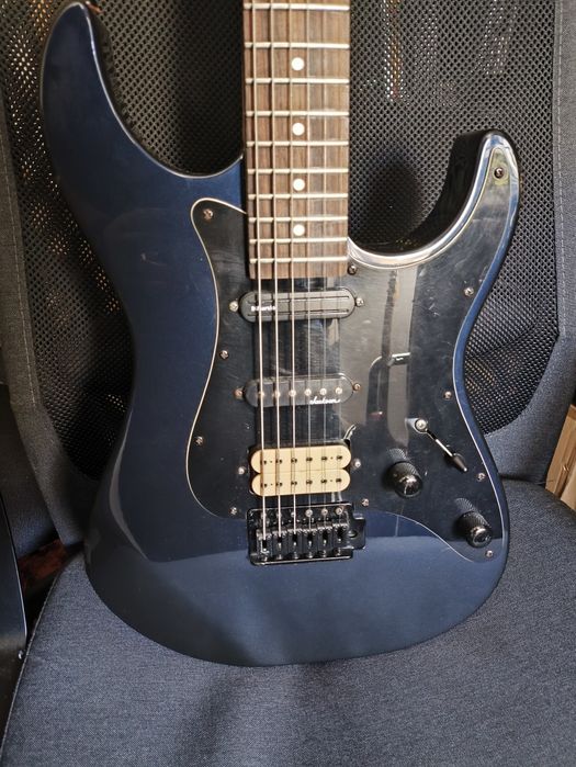 Guitarra elétrica Jackson PS-1 Performer com vários mods