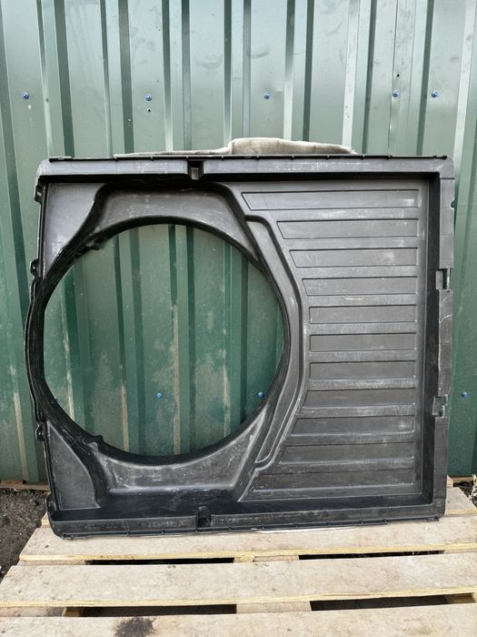 Пол ванночка пластик обшивка багажника Audi A4 B6 B7