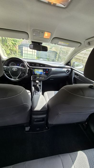 Sprzedam Toyota Corolla 1.6 benzyna  2017