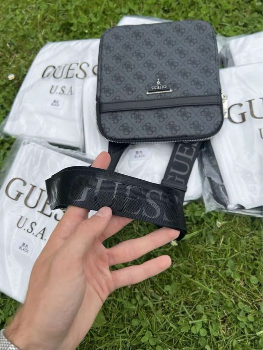 Чоловіча сумочка Guess