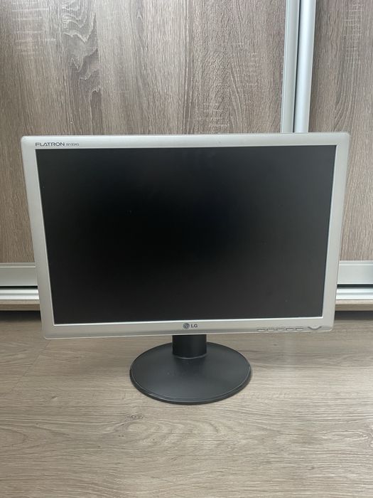 Монітор LG Flatron W1934S