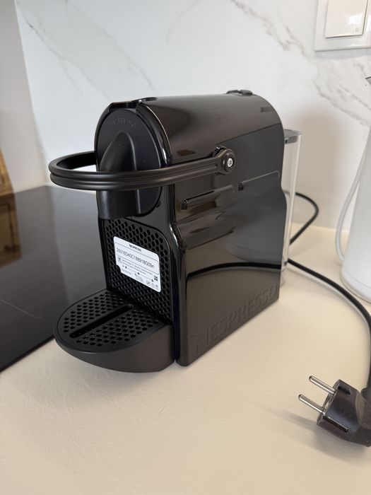 Ekspress do kawy Nespresso De'Longhi Inissia EN 80.B
