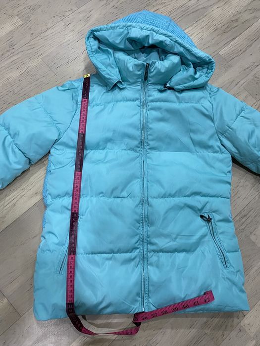 Жіноча тепла курточка 44 М