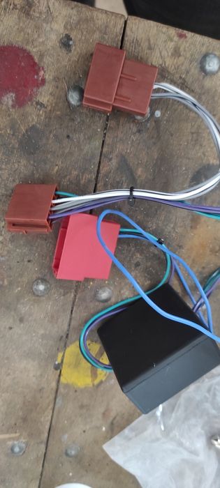 Adaptador ISO auto-rádio AUDI, VW, SEAT, PORSCHE