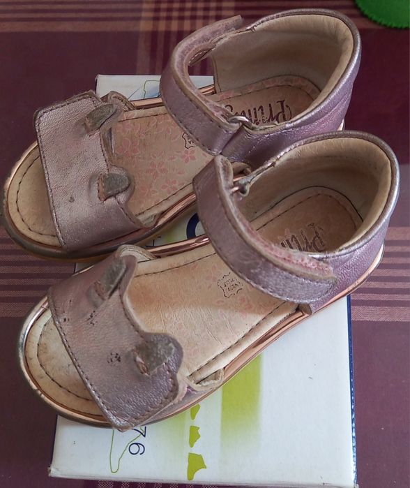 Sandaly skorzane dziewczece srebrne PRIMIGI 23 (14 cm)
