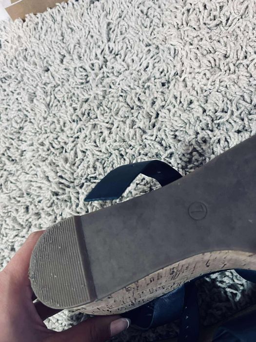 Piękne sandały m&s 38 koturny czarne eleganckie