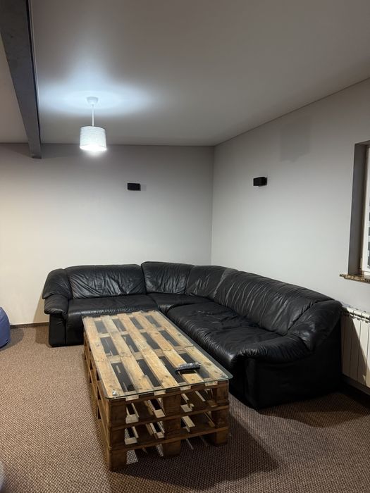 Будинок з банею і басейном