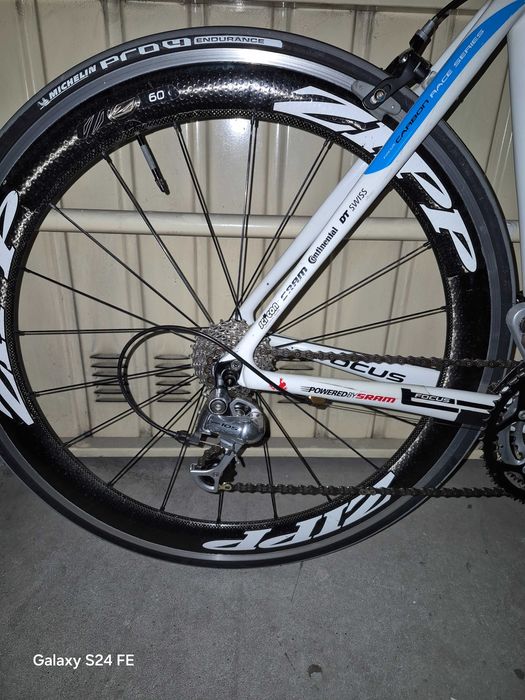 Bicicleta FOCUS Team Milram (estrada) 52