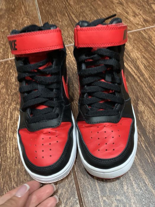 Кросівки Nike р-37/37,5