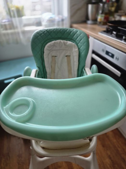 Годувальне крісло стільчик Carrelo