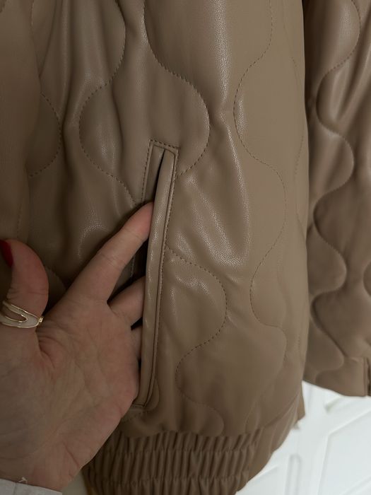 Стьобана куртка з екошкіри