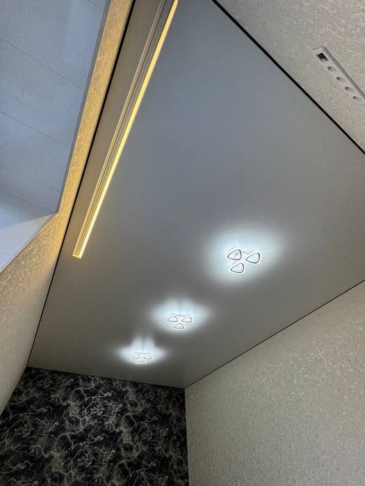 Глянцеві натяжні стелі під ключ | ВЛАСНЕ ВИРОБНИЦТВО | Гарантія 1 рік