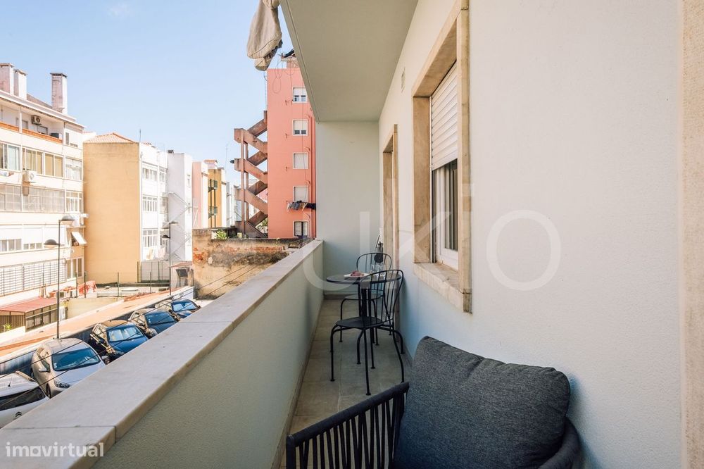 Apartamento T1 com varanda no Bairro Azul - Parque Eduardo VII